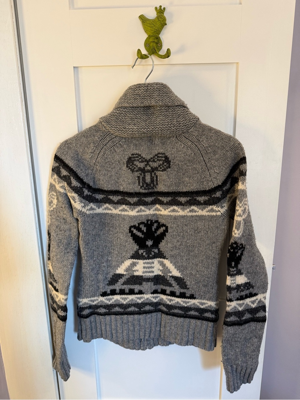 TNA Black and Gray Knit sweater with horse motif - Picture 2 of 7